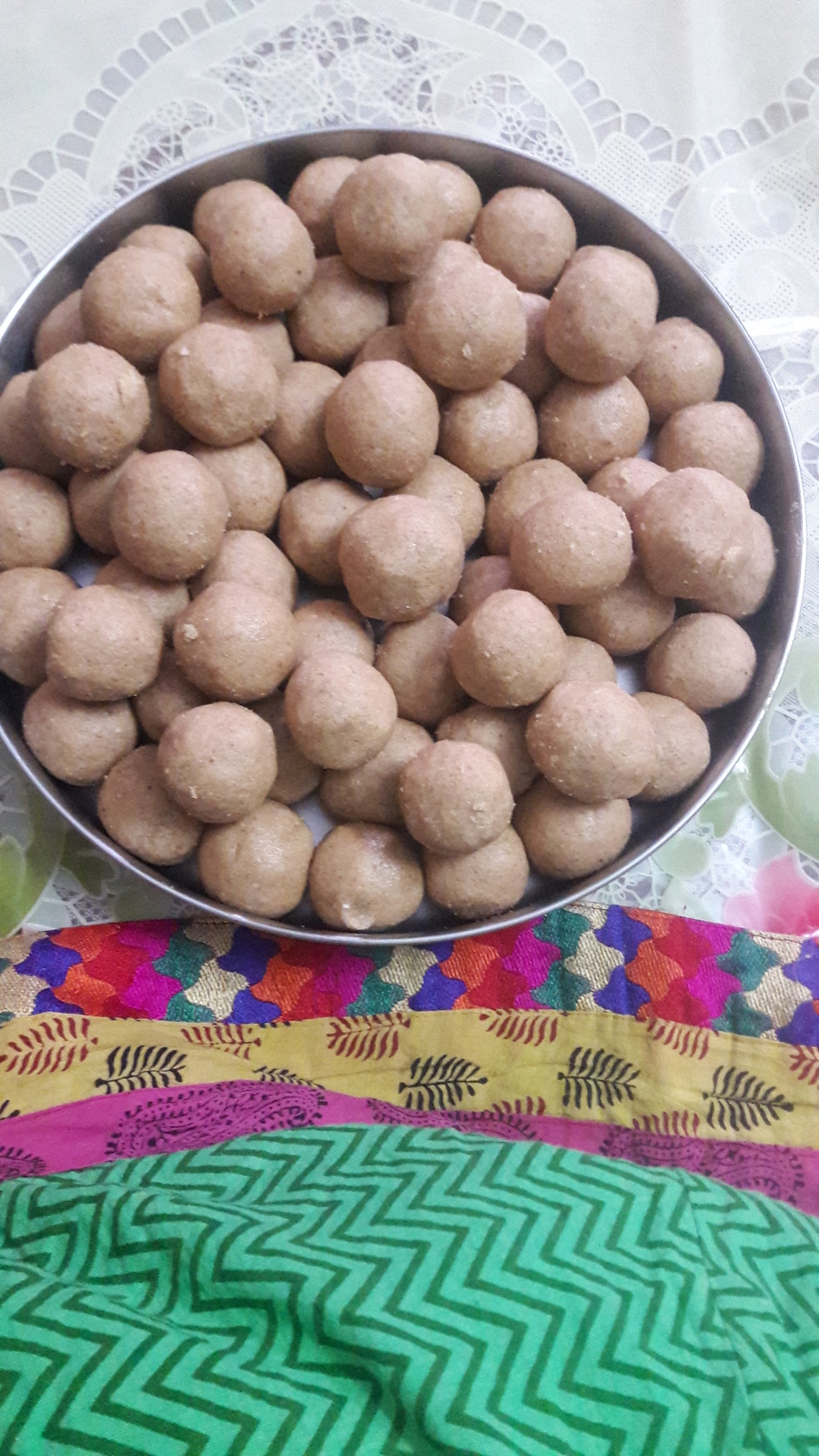 “भारत का जायका” लड्डू के साथ.&nbsp;Laddoo